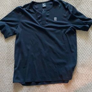 Men’s Nike tennis shirt